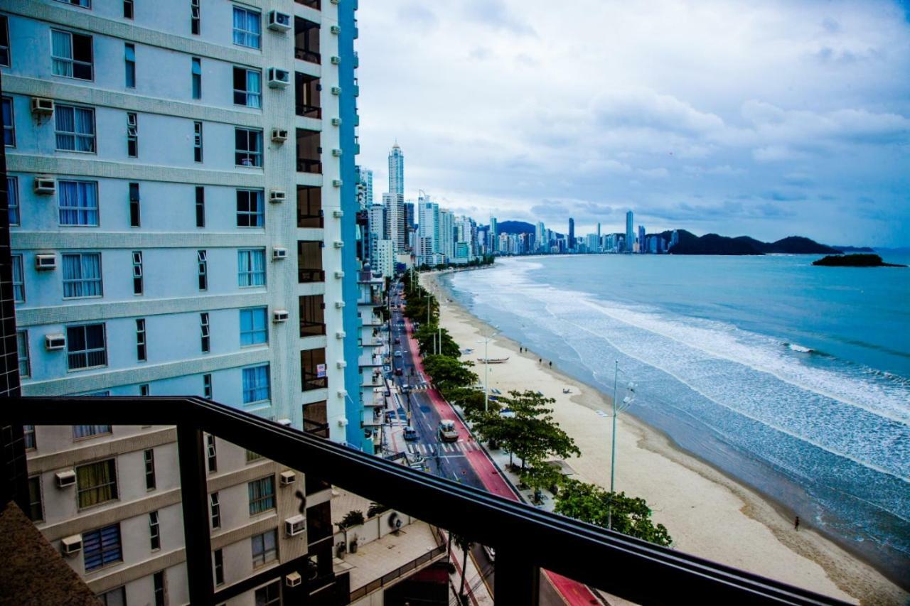 Apto Frente Mar Bal Camboriu Pe Na Areia Fantastica E Encantadora Vista Mar Balneário Camboriú 外观 照片